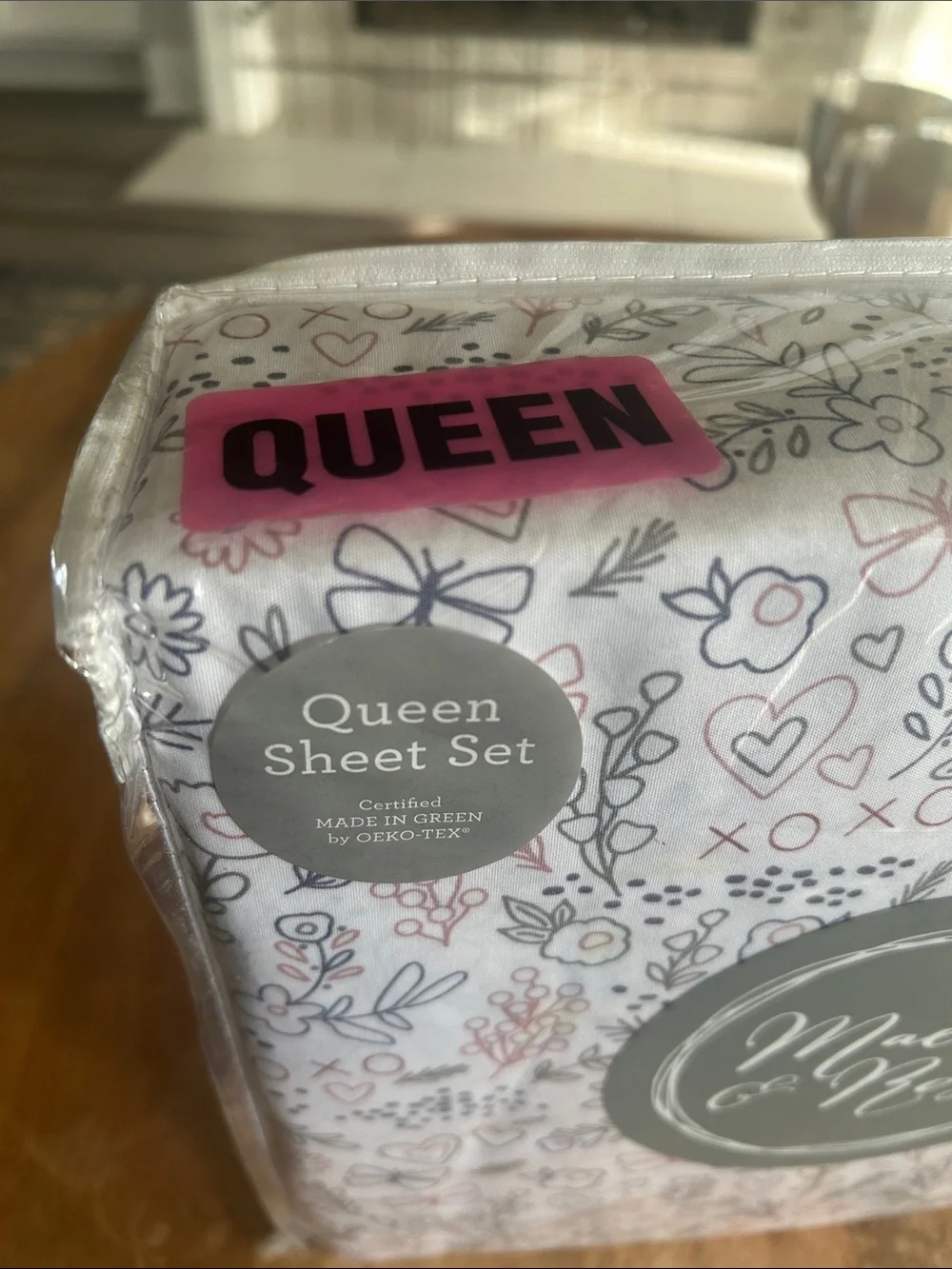 Maeve & Rose Q Sheet 4pc Set - Fits Mattress up to 17”Floral Hearts Butterflies